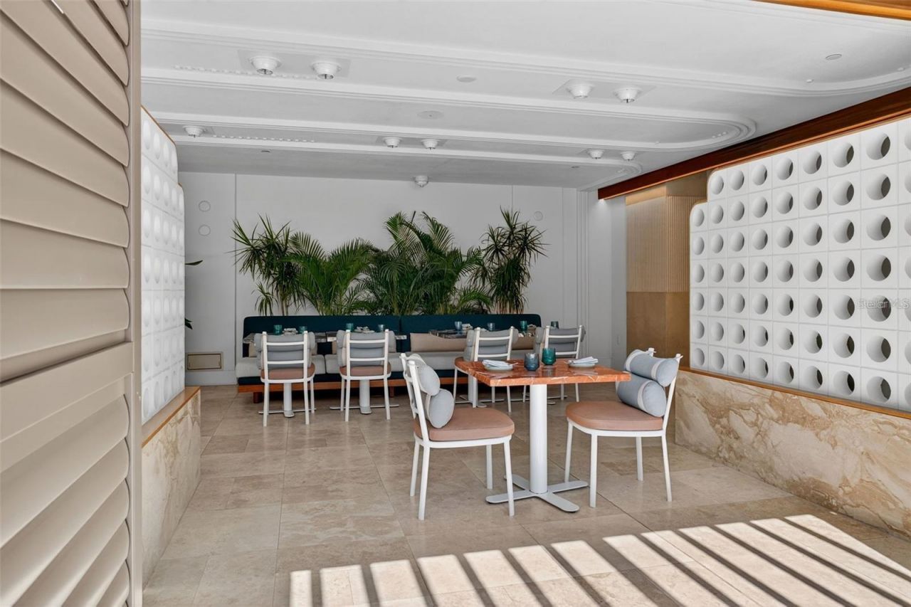 1591 Gulf Of Mexico Drive, Unit 410, Longboat Key, FL 34228 Photo