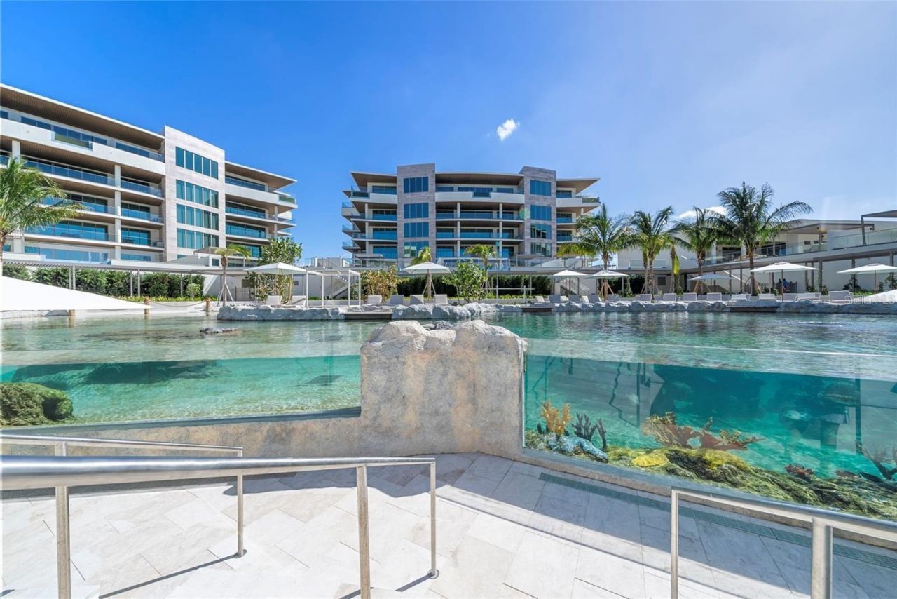 1591 Gulf Of Mexico Drive, Unit 410, Longboat Key, FL 34228 Photo