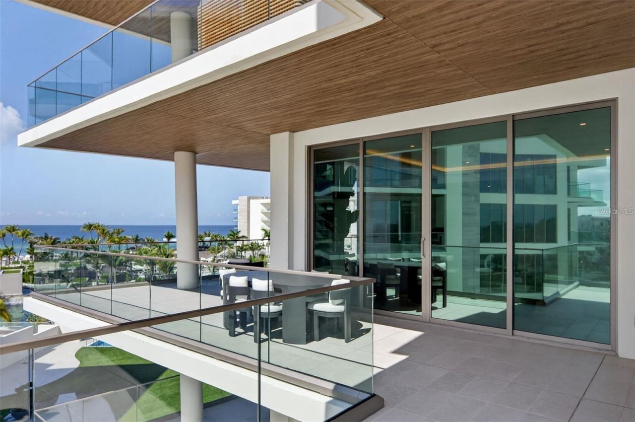 1591 Gulf Of Mexico Drive, Unit 410, Longboat Key, FL 34228 Photo