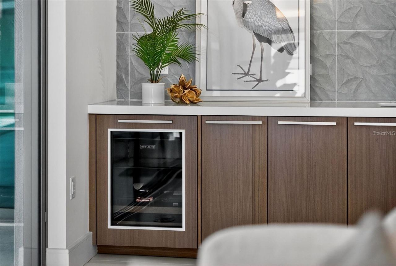 1591 Gulf Of Mexico Drive, Unit 410, Longboat Key, FL 34228 Photo