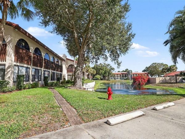 LAKE WALES, FL 33898