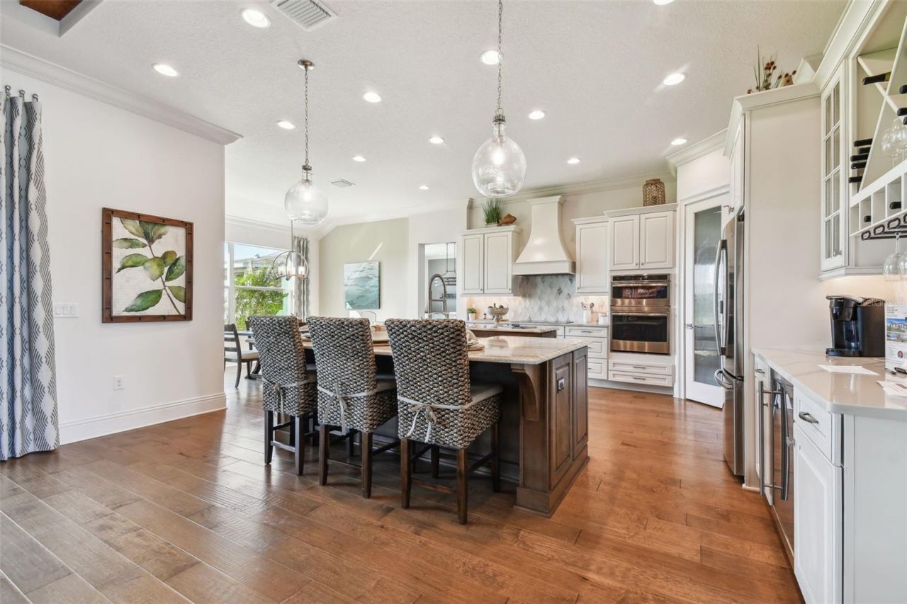 5333 Lake Venice Drive, Wimauma, FL 33598 Photo