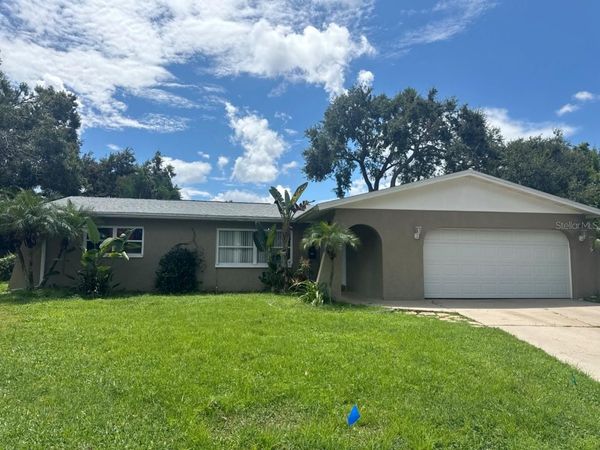 1854 76TH AVENUE N, ST PETERSBURG, FL 33702