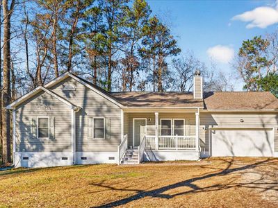 124 Lodestone Court, Moncks Corner, SC 29461