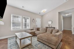 124 Lodestone Court photo 4