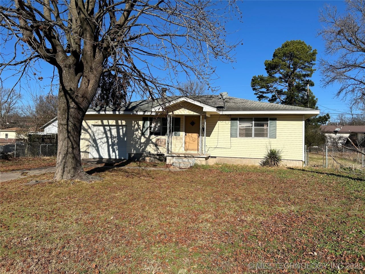 206 Northside Court, Tahlequah, OK 74464 Main Photo