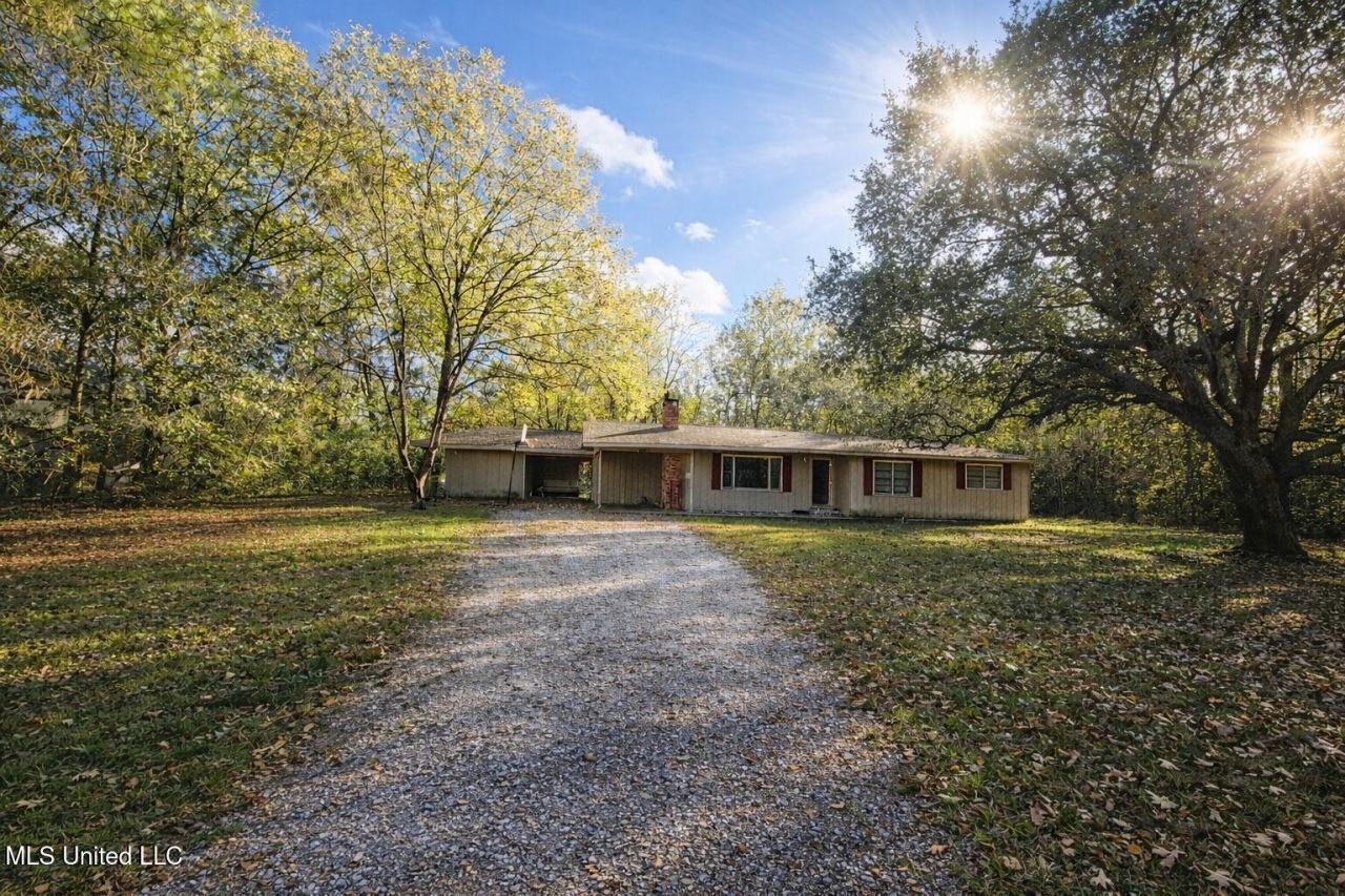 4620 Sutton Avenue, Moss Point, MS 39563 Main Photo