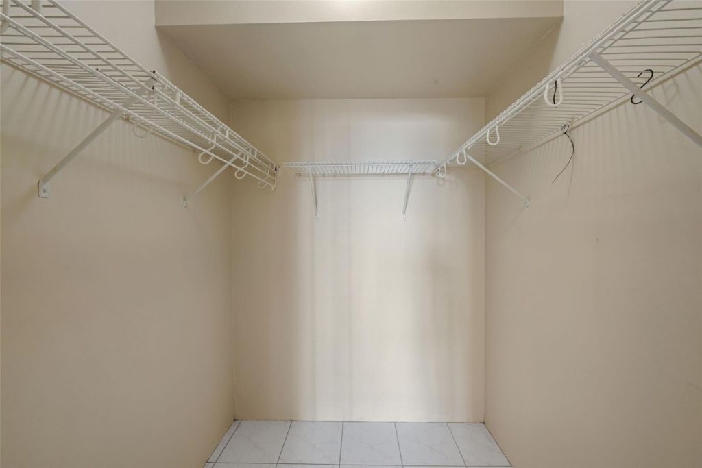 1300 Saint Charles Place, Unit 507, Pembroke Pines, FL 33026 Photo