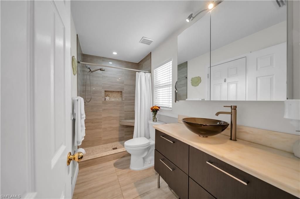 1021 NE 32nd St, Cape Coral, FL 33909 Photo