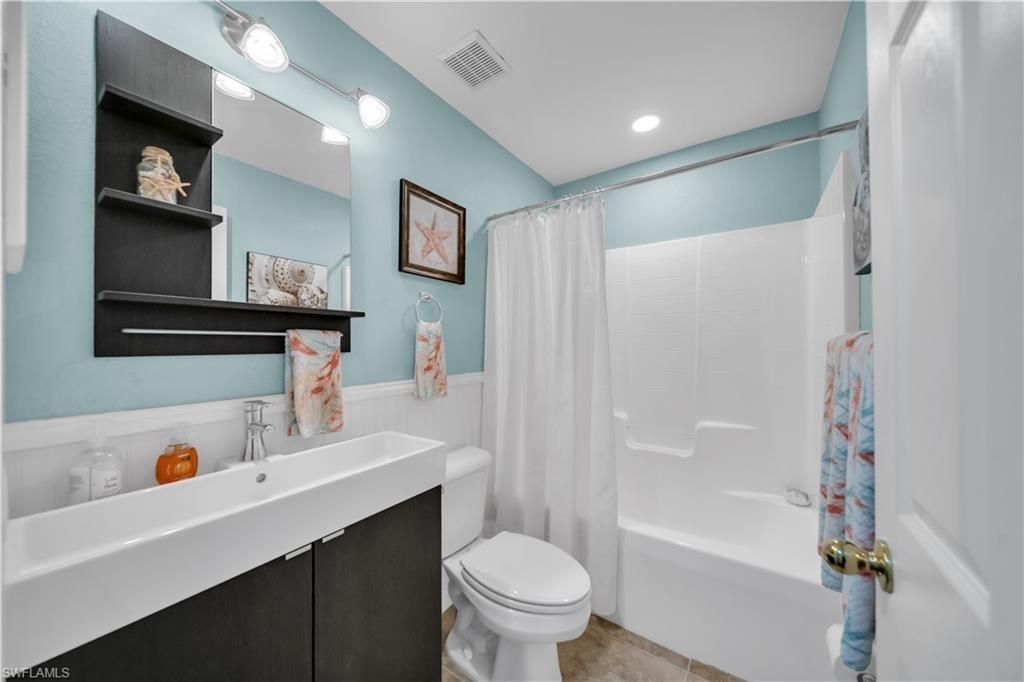 1021 NE 32nd St, Cape Coral, FL 33909 Photo