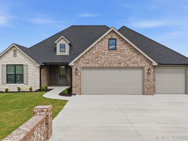 13755 N 58th East Avenue, Collinsville, OK 74021