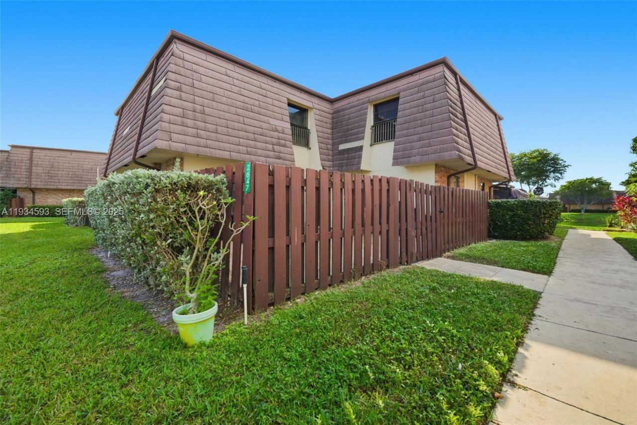 2647 NW 99th Ave , Coral Springs, FL 33065 Photo