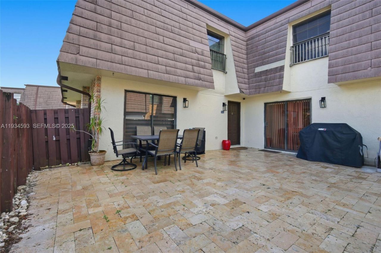 2647 NW 99th Ave , Coral Springs, FL 33065 Photo