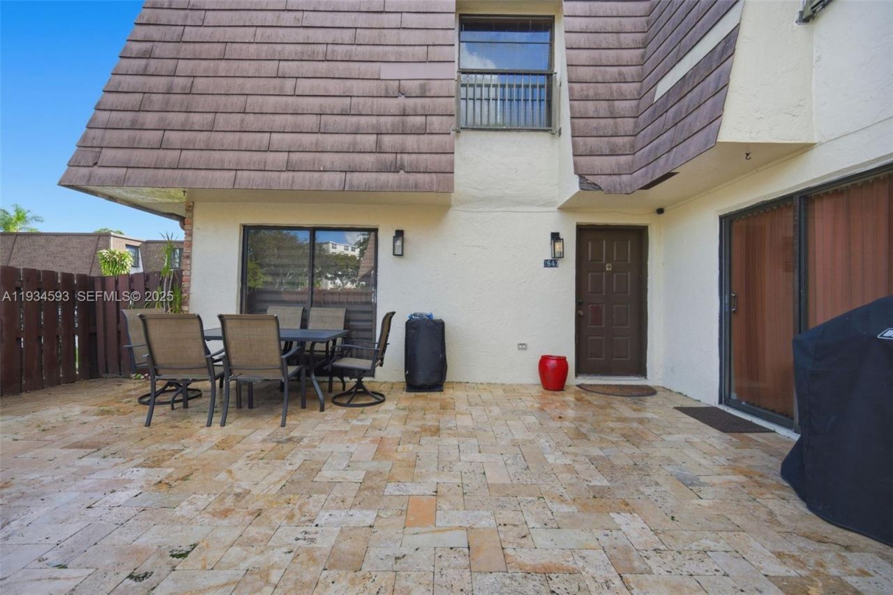 2647 NW 99th Ave , Coral Springs, FL 33065 Photo