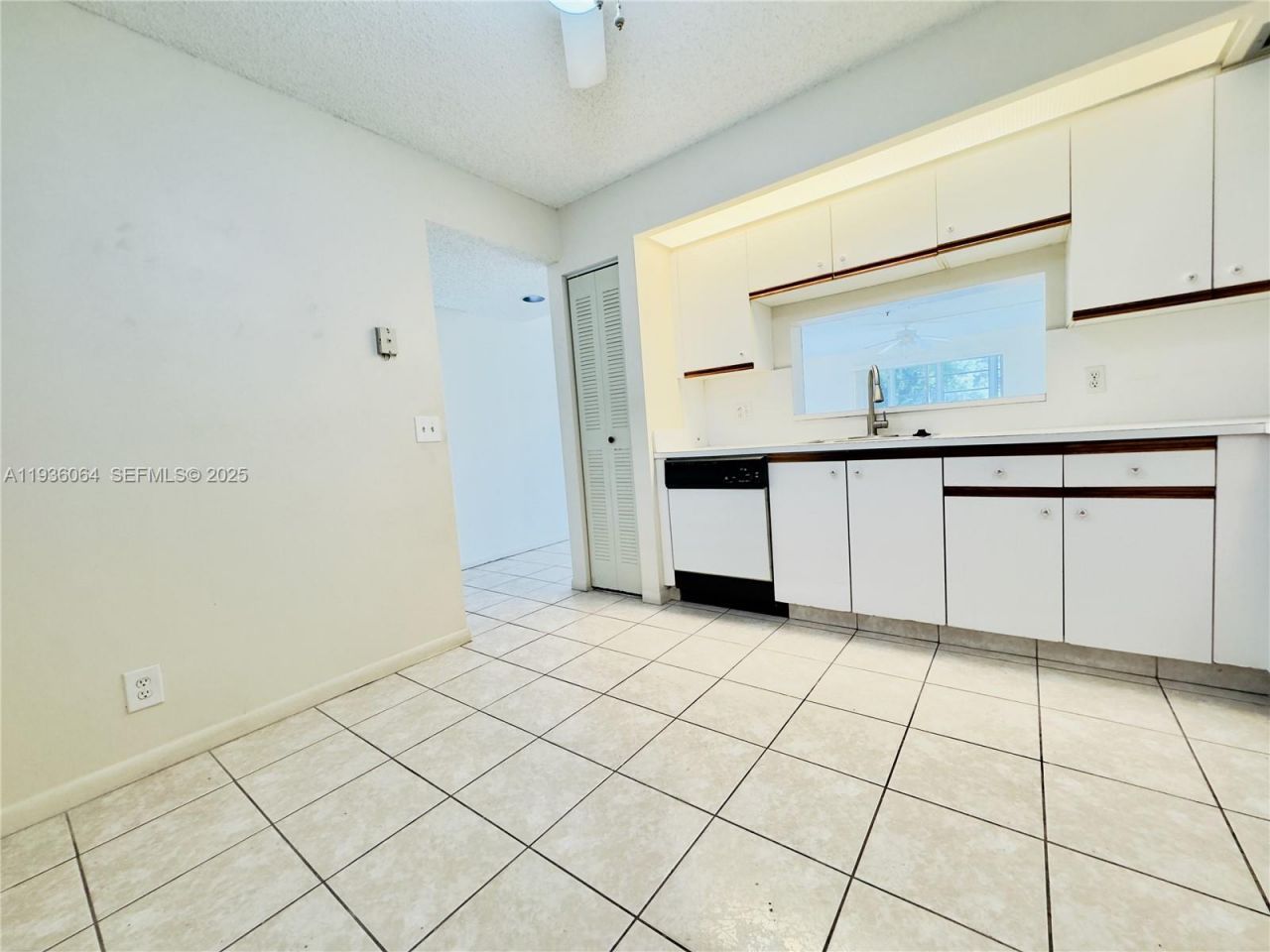 13000 SW 15th Ct, Unit 207U, Pembroke Pines, FL 33027 Photo