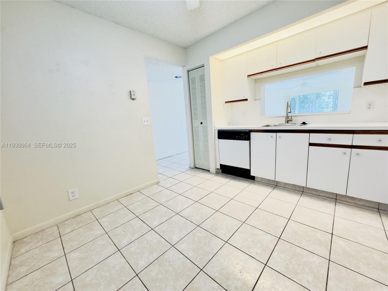 13000 SW 15th Ct, Unit 207U, Pembroke Pines, FL 33027 Photo