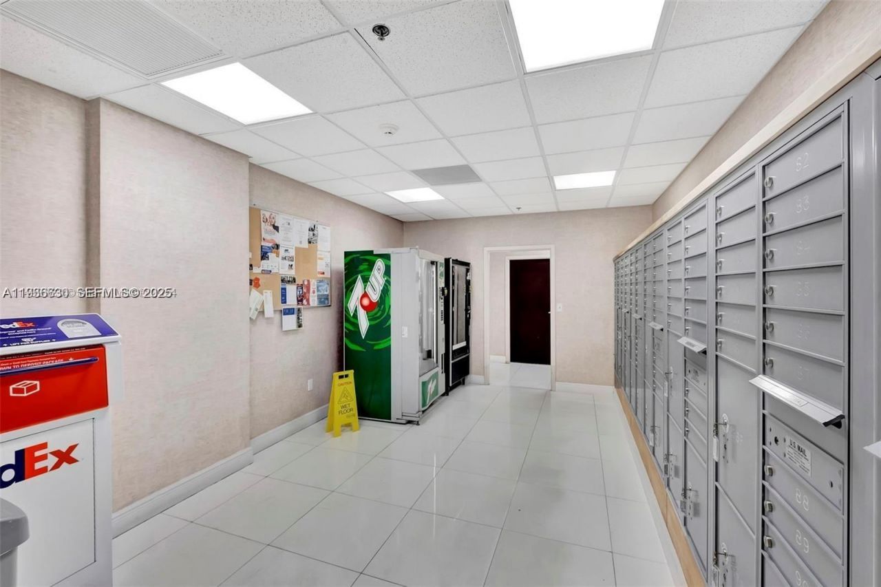 12550 Biscayne Blvd, Unit 208, North Miami, FL 33181 Photo