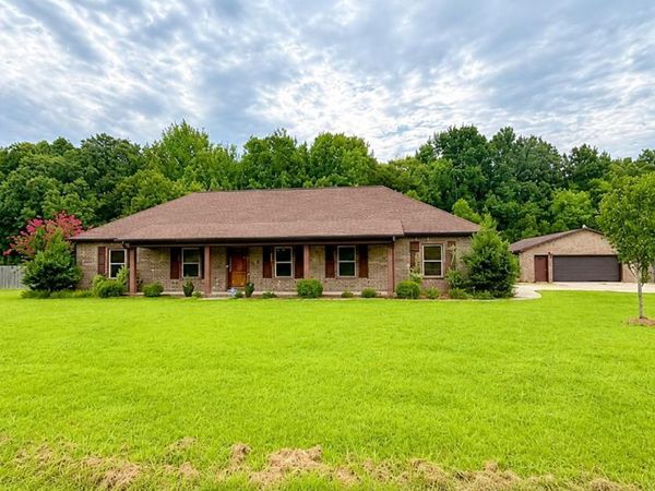 52 County Road 7180, Jonesboro, AR 72405