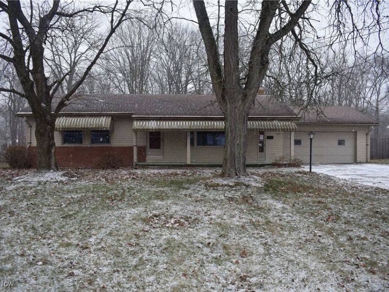 1649 Lancaster Drive, Youngstown, OH 44511 Photo 1