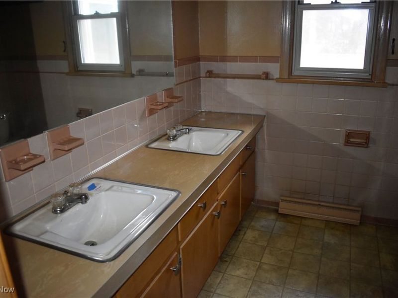 1649 Lancaster Drive, Youngstown, OH 44511 Photo 11