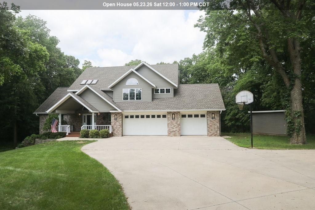303 Knollwood Drive Estherville, IA 51334