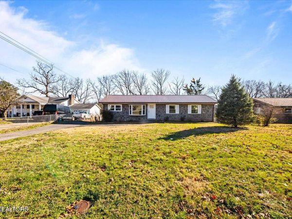 3148 Wilderness Rd, Knoxville, TN 37917