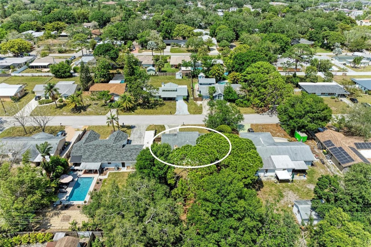 2660 Davis Boulevard, Sarasota, FL 34237 Photo