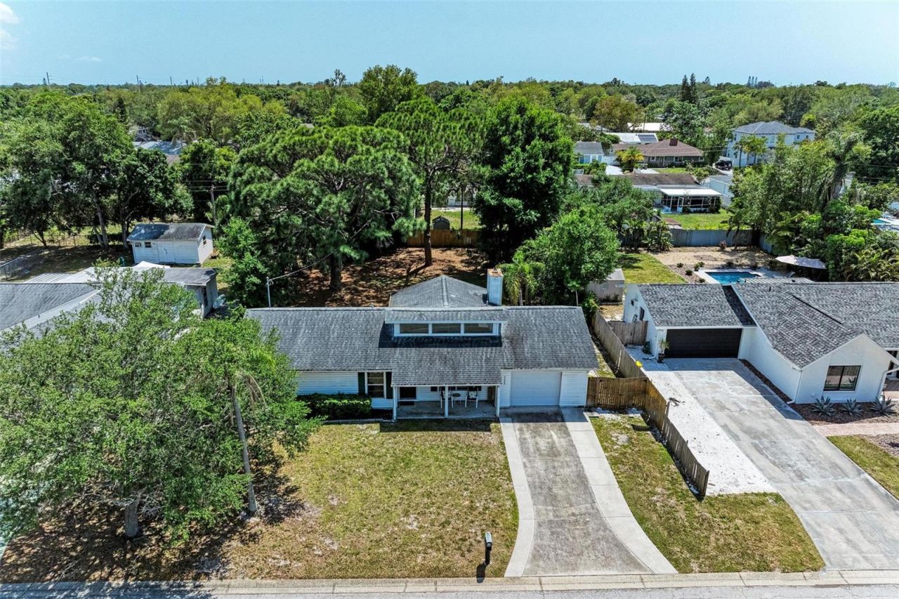 2660 Davis Boulevard, Sarasota, FL 34237 Photo