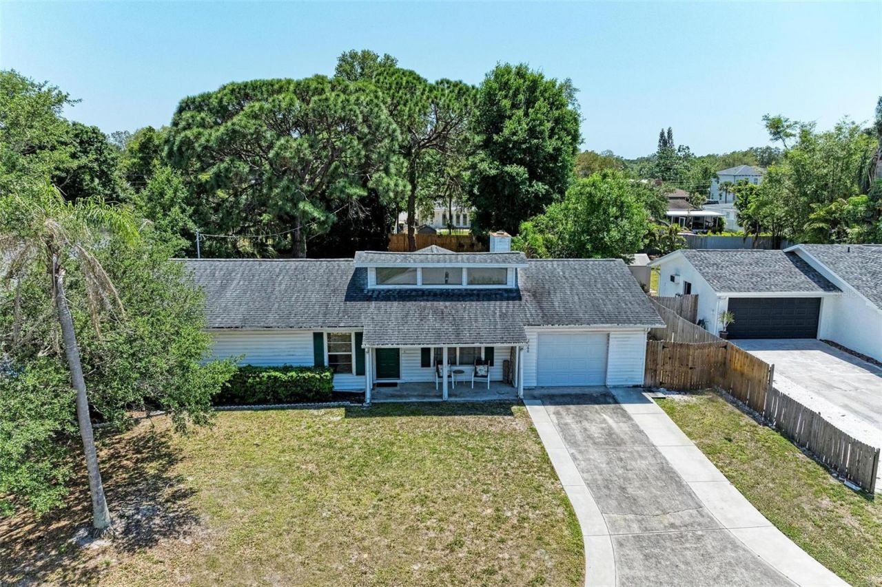 2660 Davis Boulevard, Sarasota, FL 34237 Photo