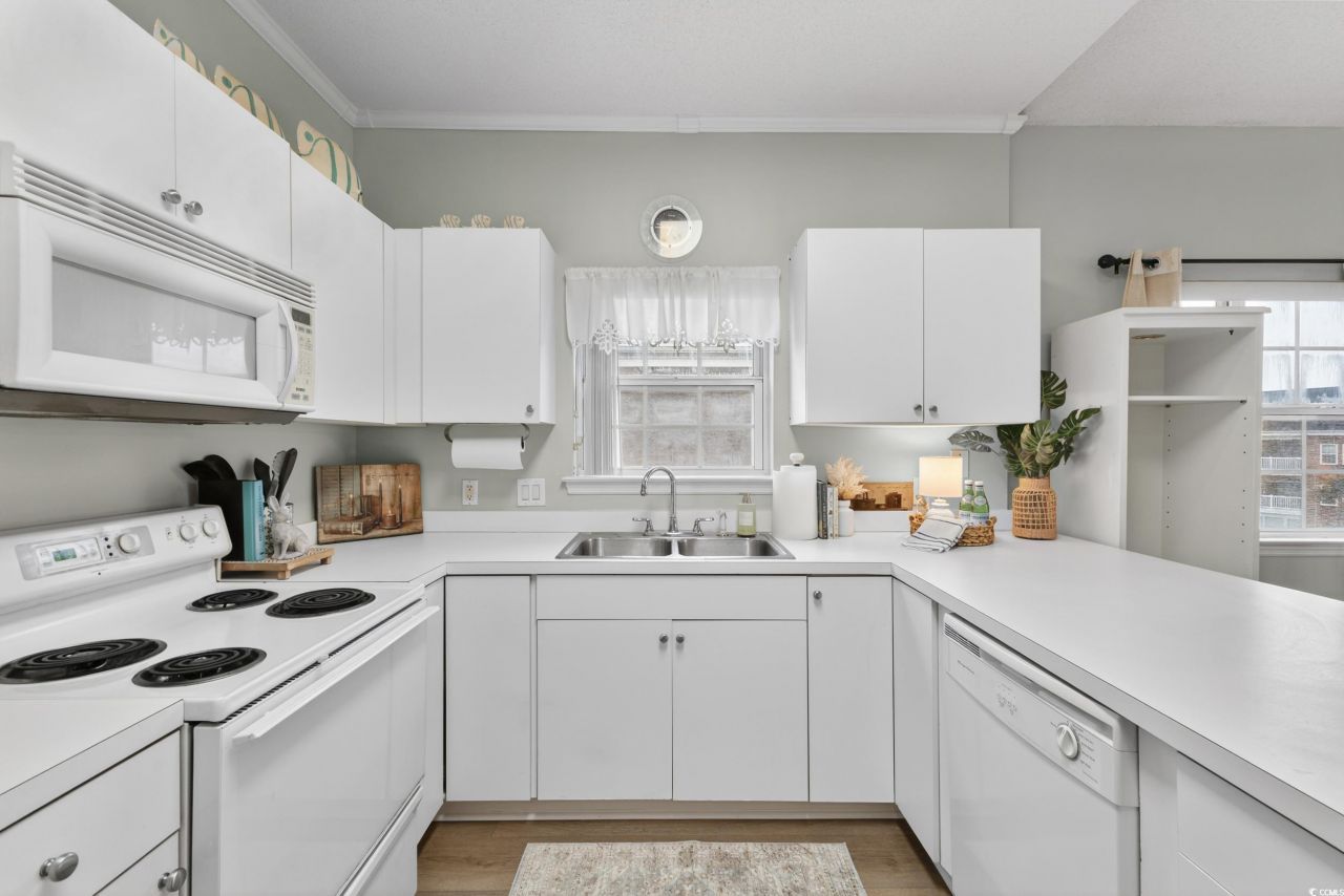 3915 Gladiola Ct. Photo 5