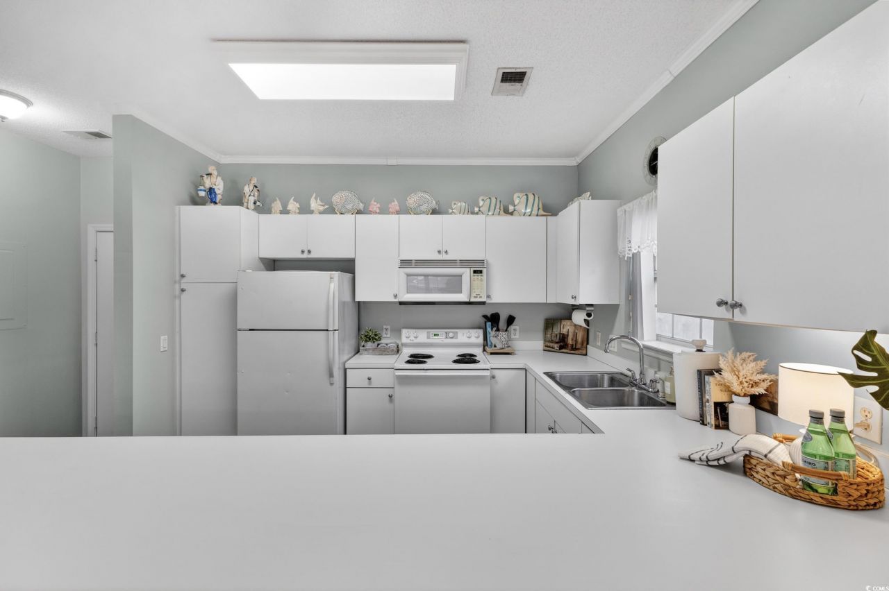 3915 Gladiola Ct. Photo 7