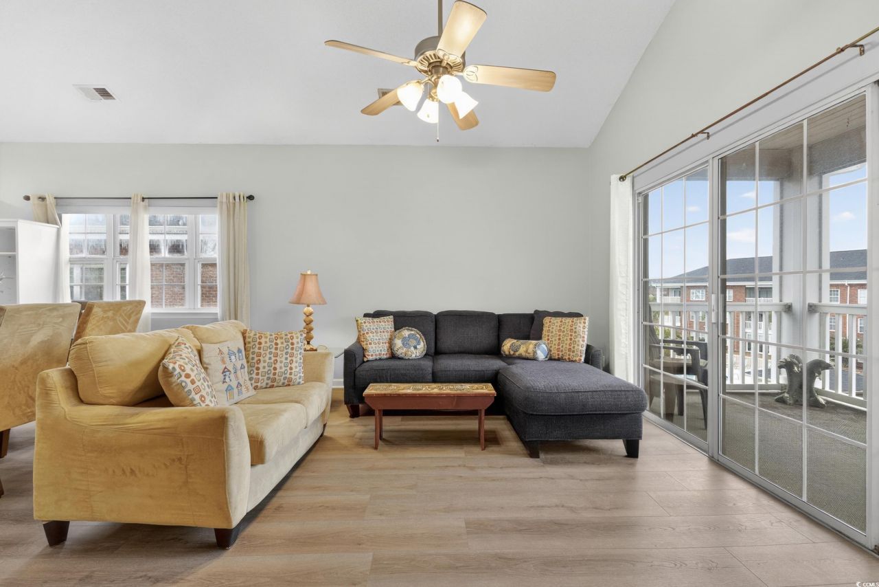 3915 Gladiola Ct. Photo 9