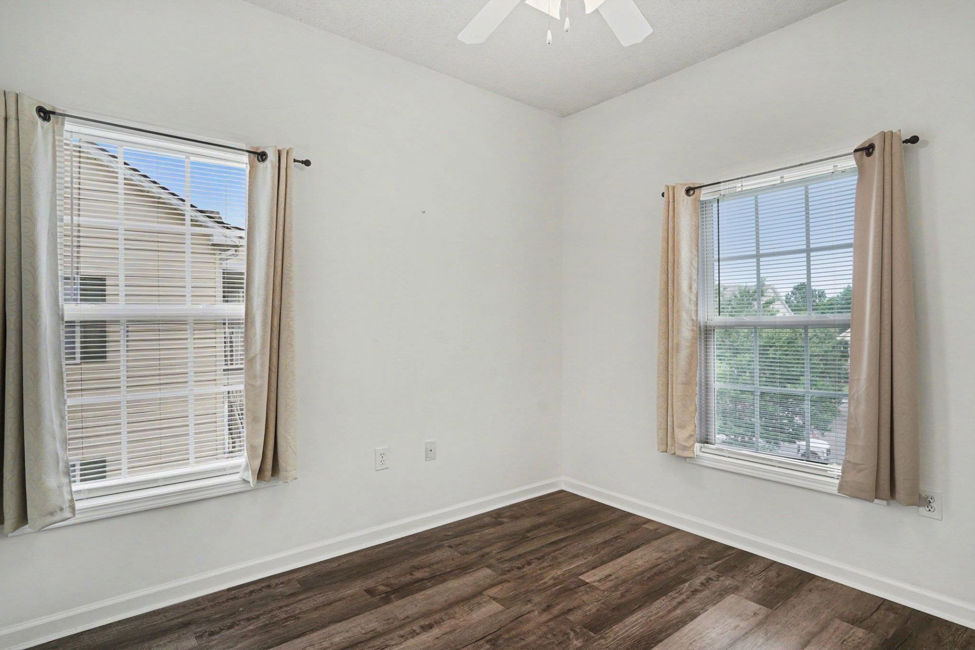 5864 Longwood Dr. Photo 18