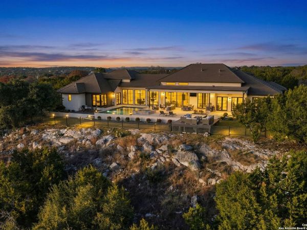 121 Greystone Pt, Boerne, TX 78006