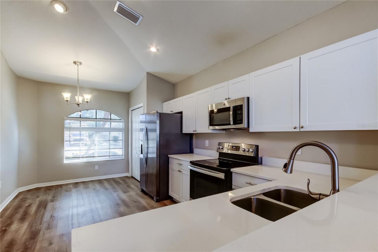 8813 Founders Circle, Palmetto, FL 34221 Photo