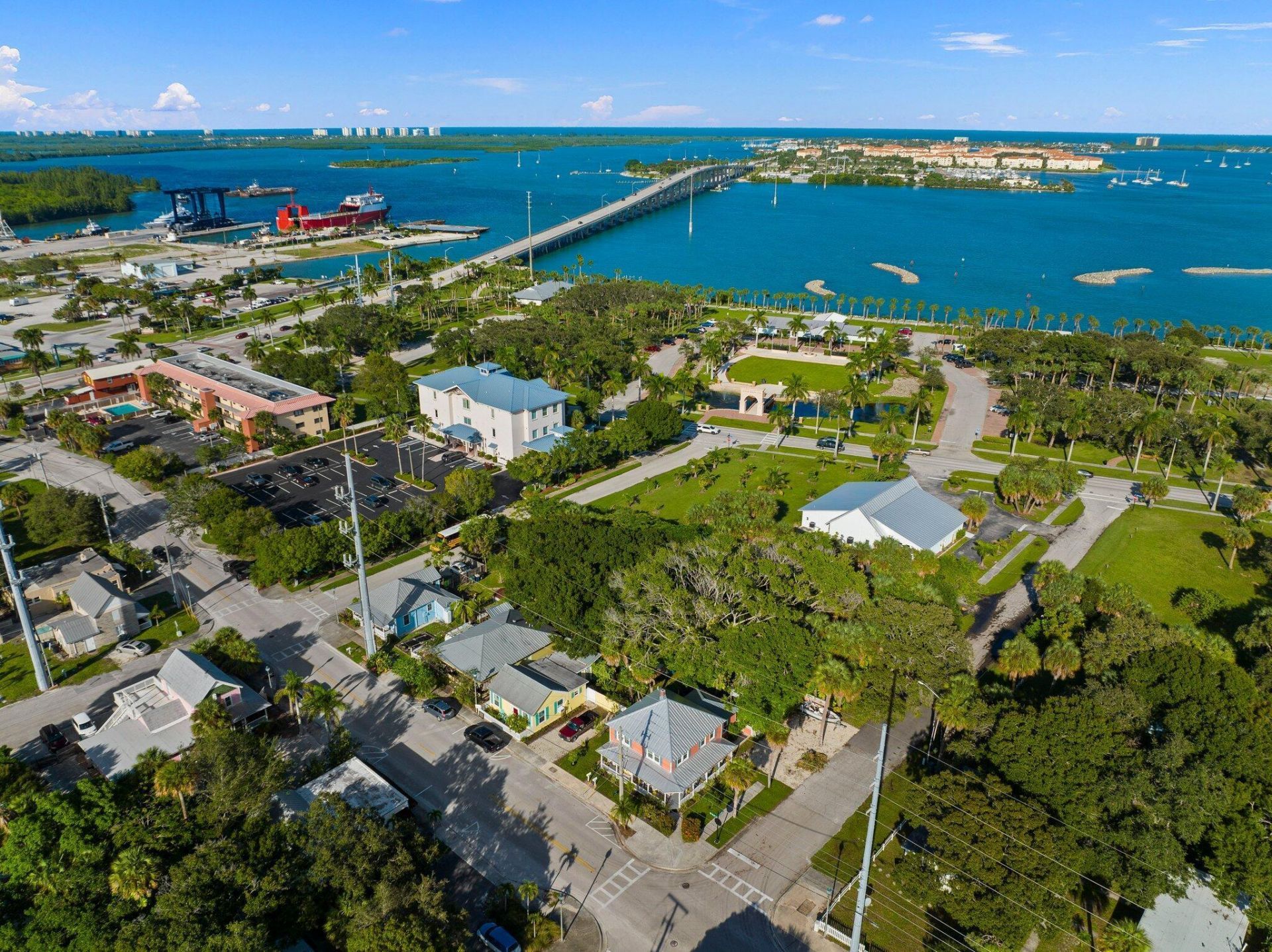 518 N 2nd Street, Fort Pierce, FL 34950 Photo