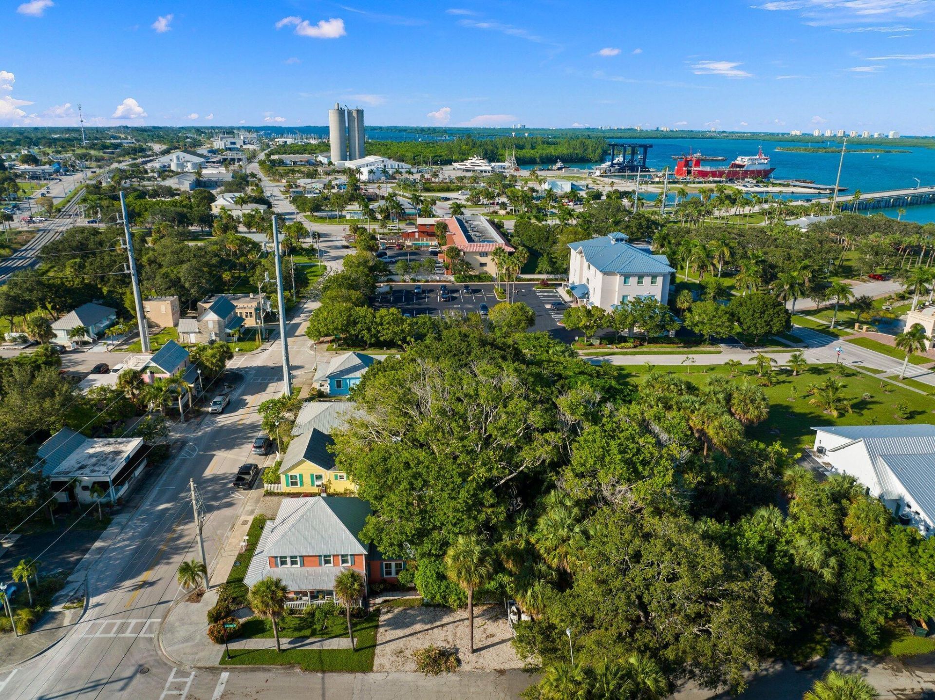 518 N 2nd Street, Fort Pierce, FL 34950 Photo