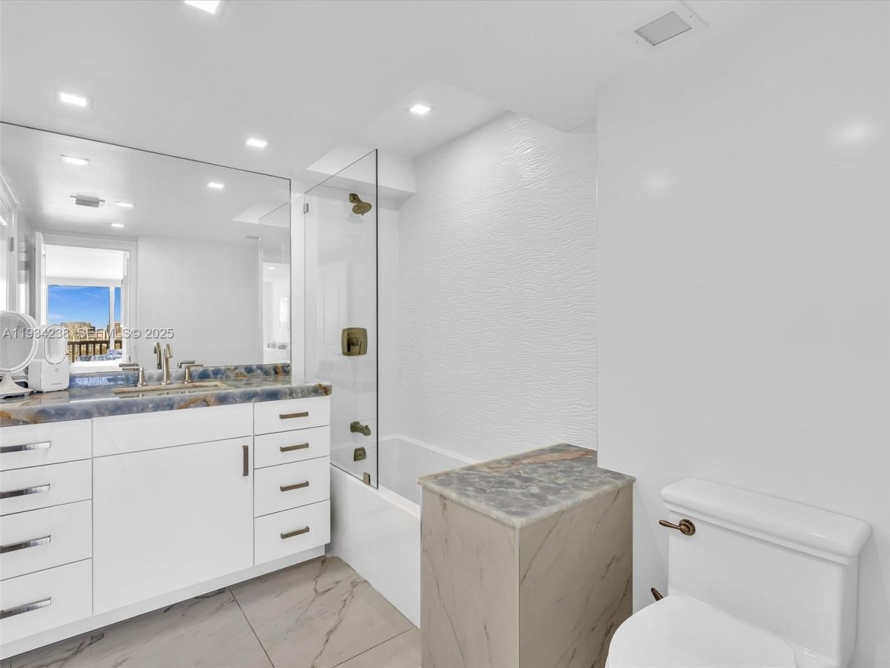 2200 S Ocean Ln , Unit 2103, Fort Lauderdale, FL 33316 Photo