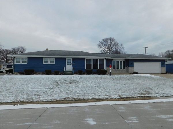 1210 North Avenue, Tipton, IA 52772
