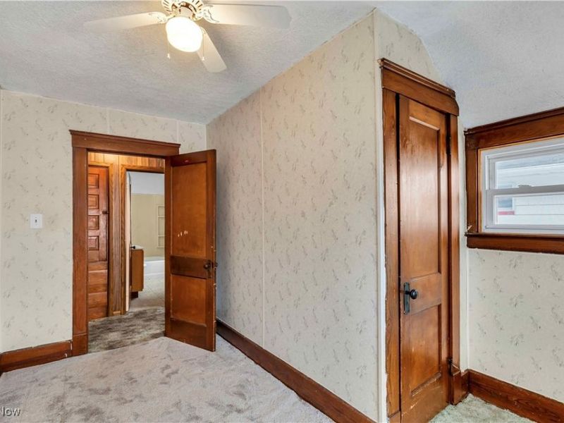 4306 W 52nd Street, Cleveland, OH 44144 Photo 19