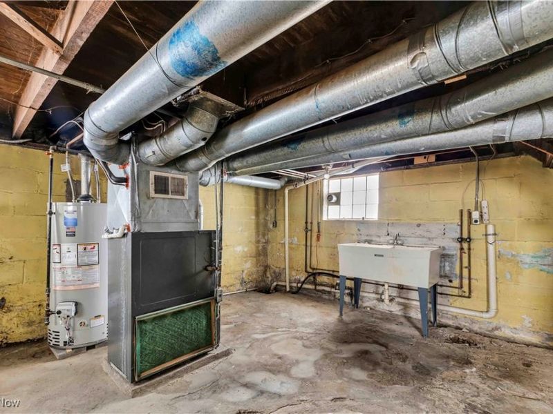 4306 W 52nd Street, Cleveland, OH 44144 Photo 27