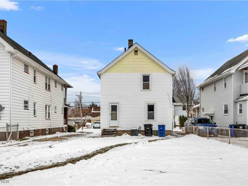 4306 W 52nd Street, Cleveland, OH 44144 Photo 4