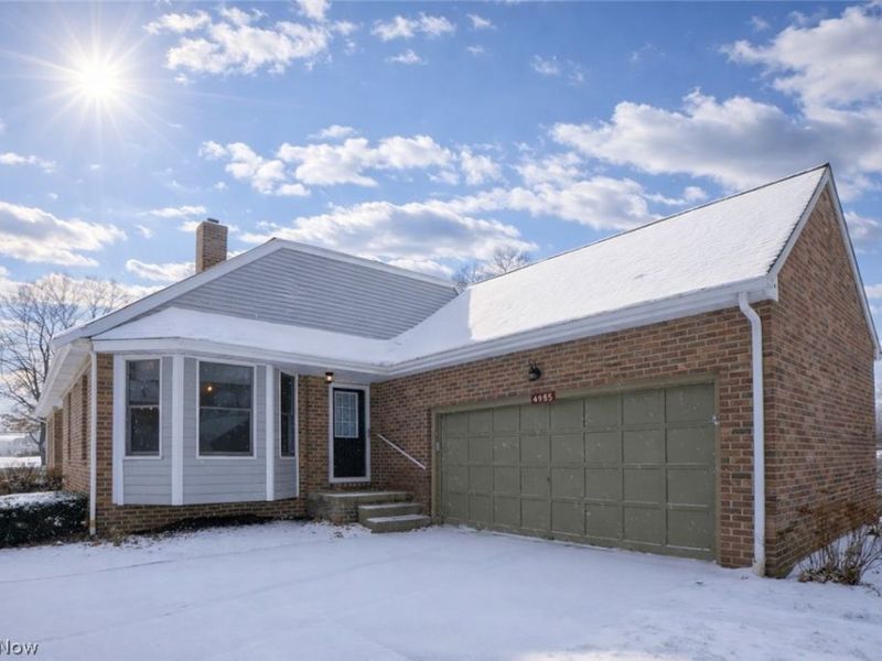 4985 Searls Drive NW, North Canton, OH 44720 Photo 1