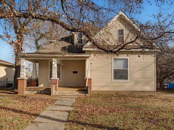 1220 N Grant Avenue, Springfield, MO 65802