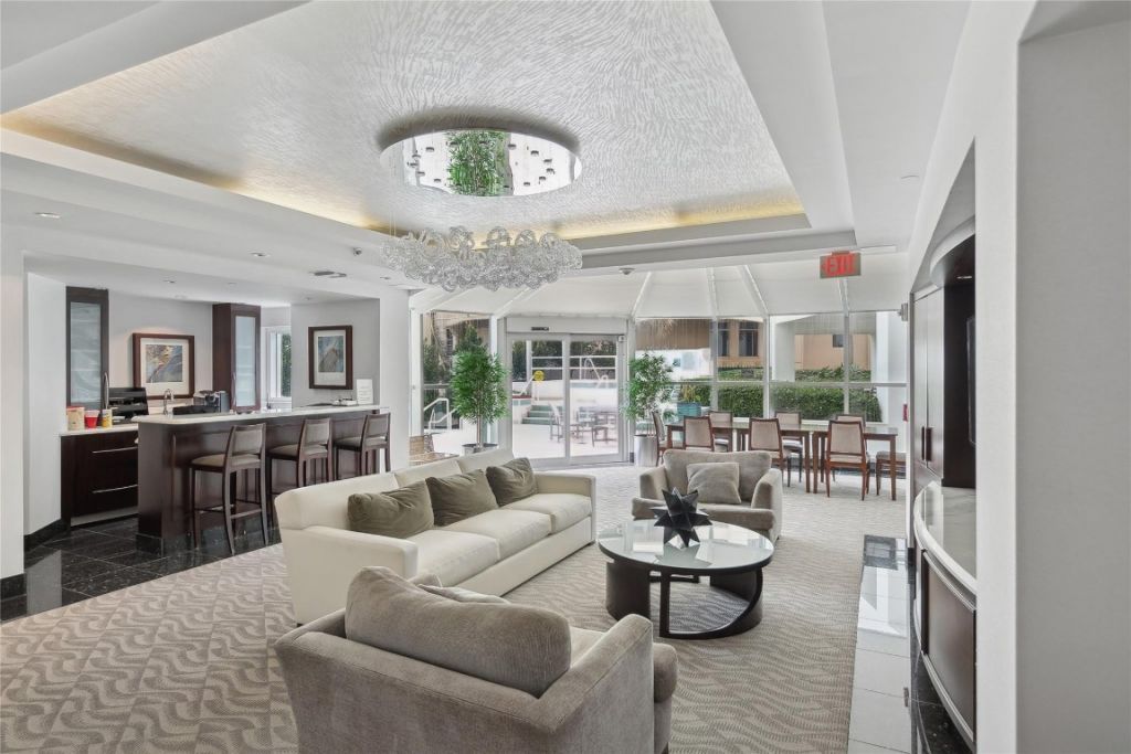 2494 S Ocean Blvd, Unit F, Boca Raton, FL 33432 Photo