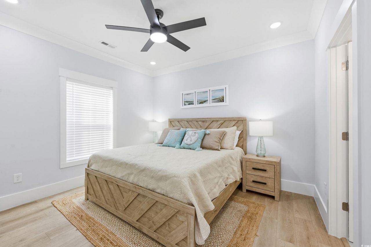 2302 Seaseeker Ln. Photo 13