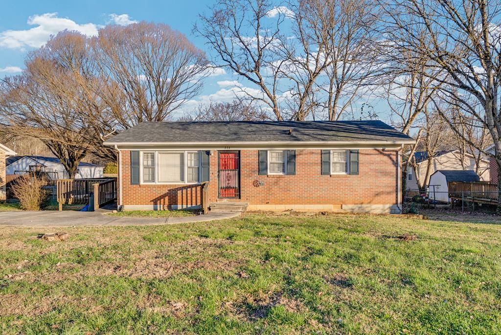 234 Virginia Ave, Sparta, TN 38583 Main Photo