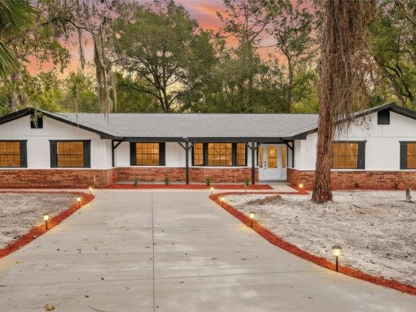 310 COUNTRY CIRCLE DRIVE W, PORT ORANGE, FL 32128