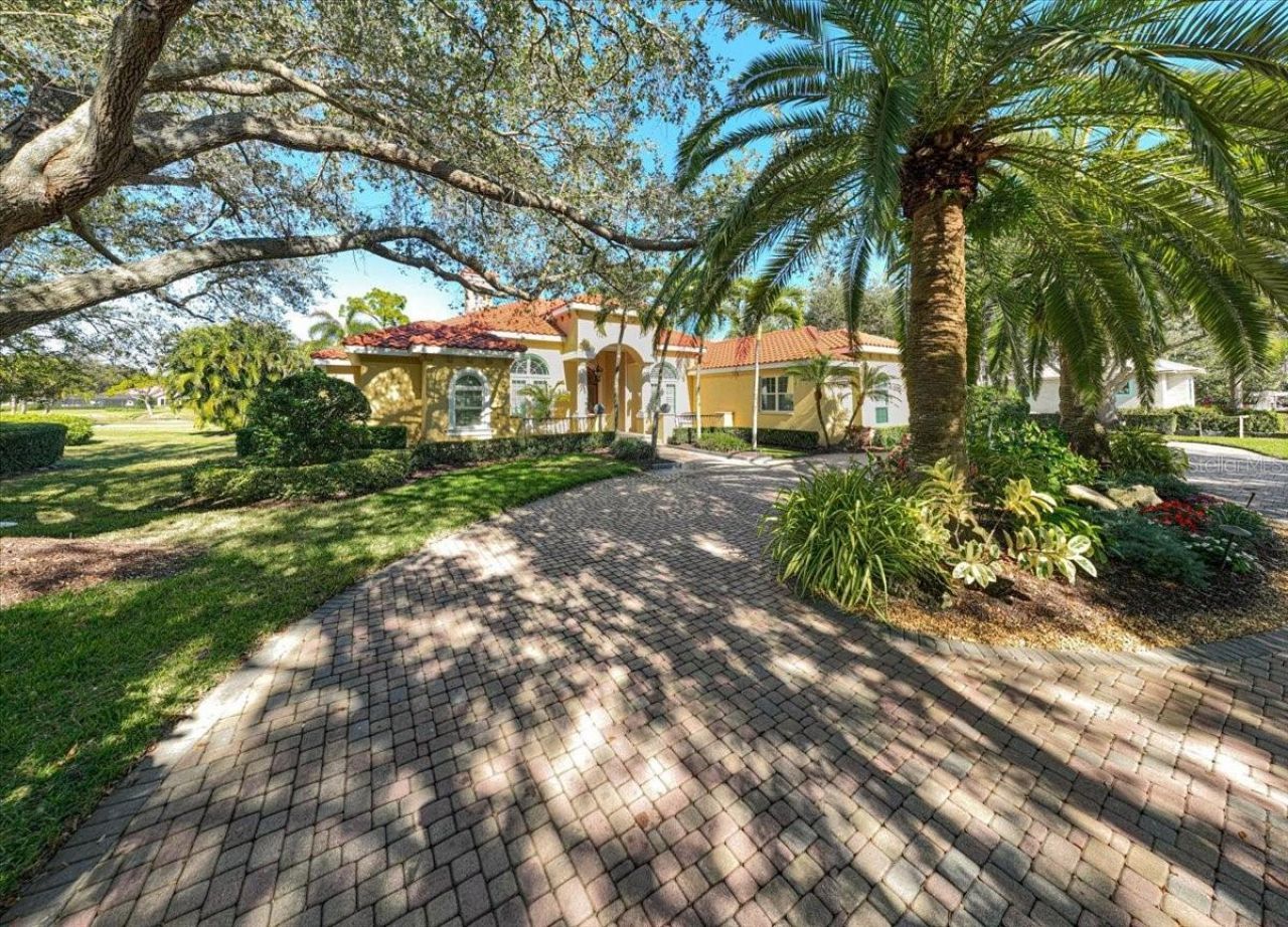 433 E Macewen Drive, Osprey, FL 34229 Photo