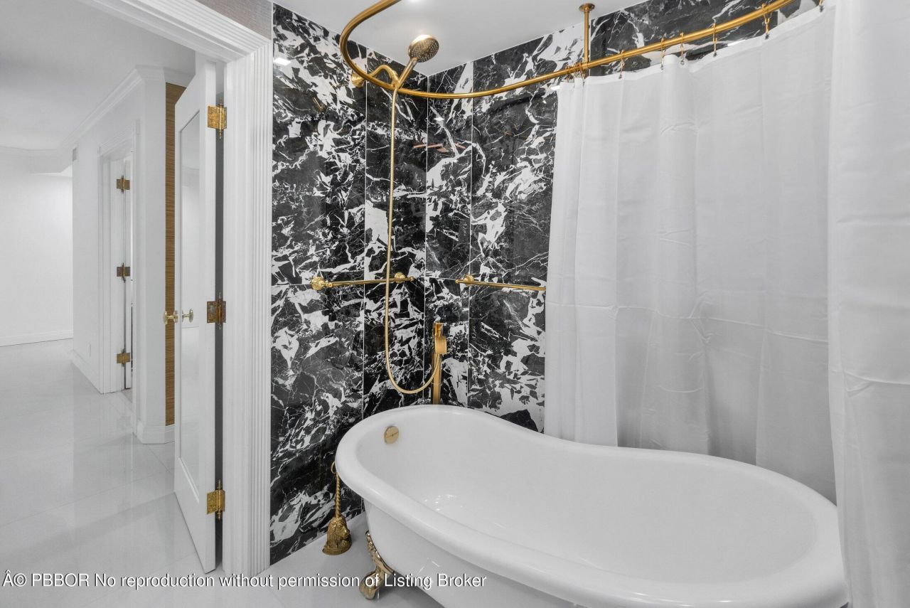 44 Cocoanut Row, Unit 526B, Palm Beach, FL 33480 Photo